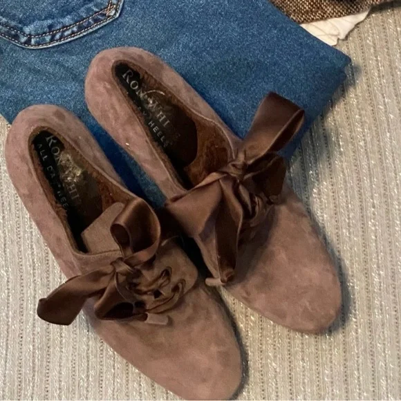 Ron white Harlowe Suede Bootie, made in Italy, size 5. - Picture 3 of 9